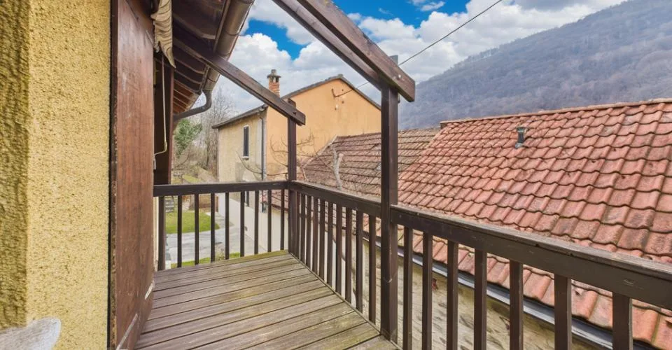 Spaziosa villetta a schiera di 3 locali con balcone in Odogno – foto 9 di 26