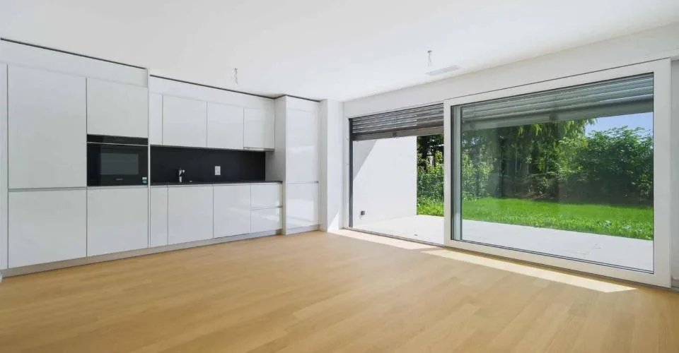Neue 2,5-Zimmer-Wohnung mit Terrasse und Garten – Foto 2 von 11