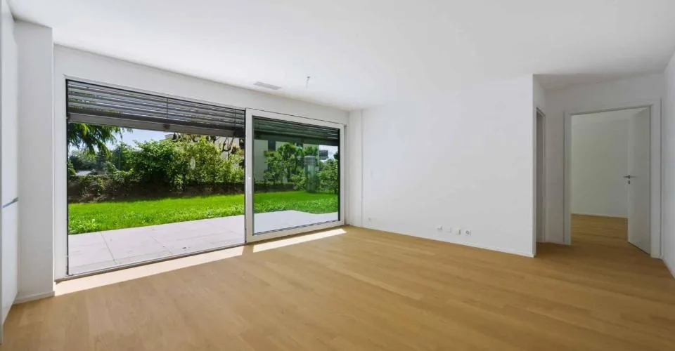 Neue 2,5-Zimmer-Wohnung mit Terrasse und Garten – Foto 4 von 11