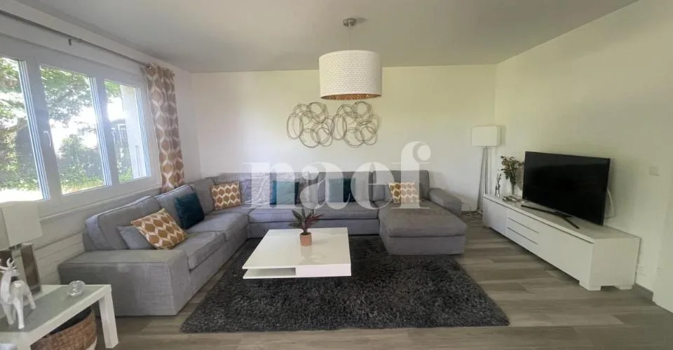 Schöne individuelle Villa mit 5,5 Zimmern, komplett renoviert und großem Garten – Foto 6 von 26