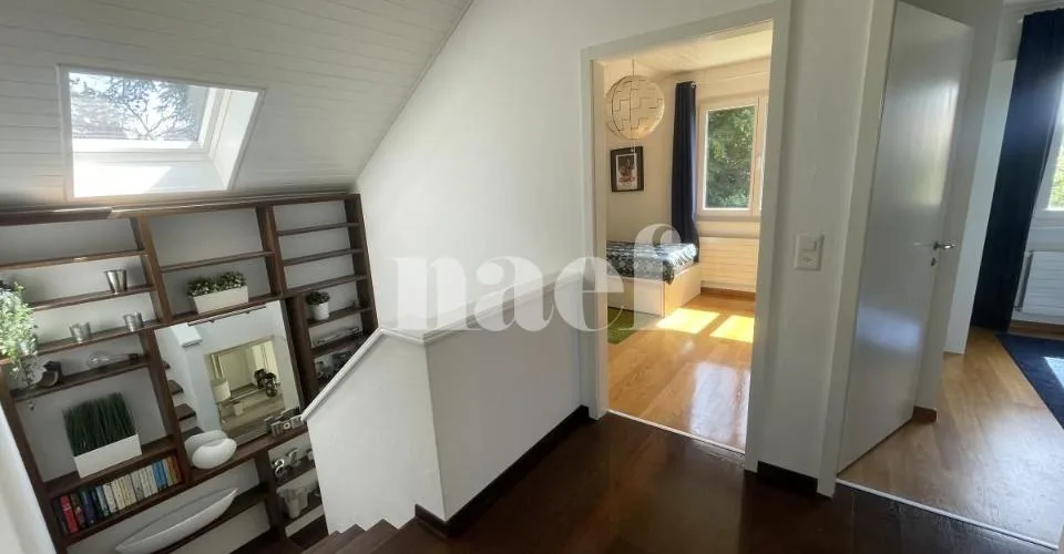 Schöne individuelle Villa mit 5,5 Zimmern, komplett renoviert und großem Garten – Foto 11 von 26