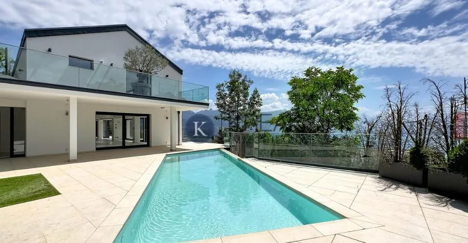 Villa luminosa con piscina | Vista panoramica | Chardonne – foto 15 di 48