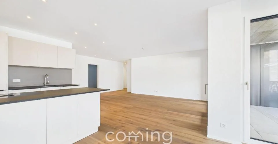 Appartement neuf de 3.5 pièces à Viège - durable, avec vue sur la vallée et installation photovoltaïque – photo 2 sur 24