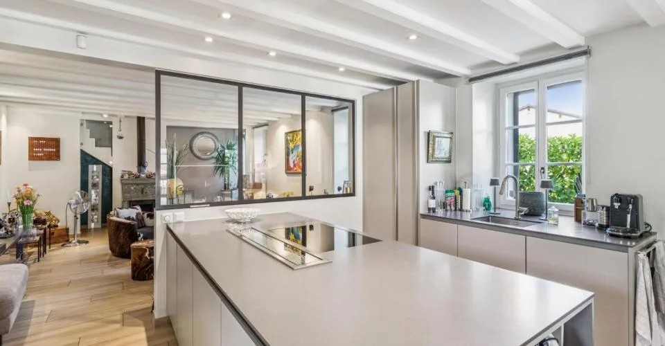 Schönes renoviertes Haus mit 6 Zimmern – Foto 3 von 19