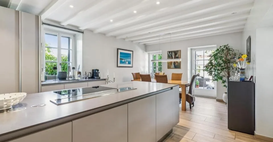 Schönes renoviertes Haus mit 6 Zimmern – Foto 2 von 19