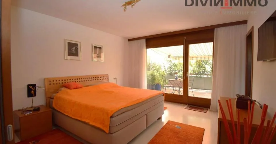 A 5.5-room apartment, a floor all to yourself – photo 6 of 27