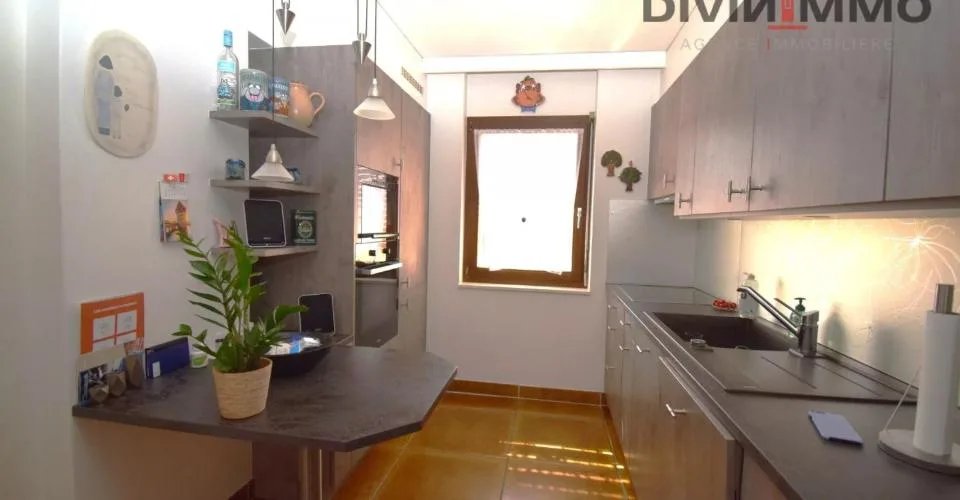 A 5.5-room apartment, a floor all to yourself – photo 7 of 27