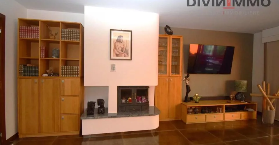 A 5.5-room apartment, a floor all to yourself – photo 2 of 27