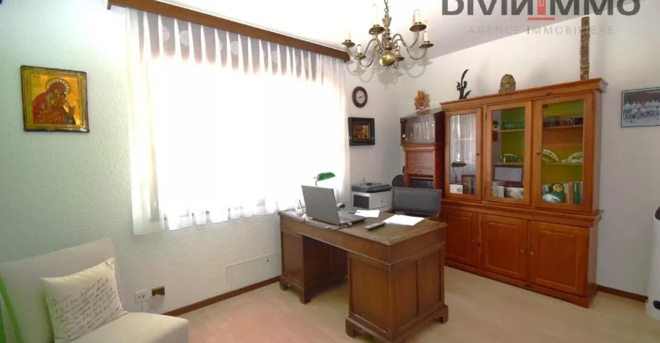 A 5.5-room apartment, a floor all to yourself – photo 5 of 27