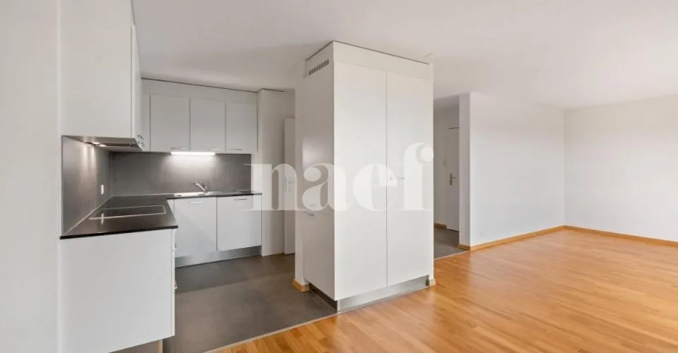 Sur les hauteurs de Neuchâtel, appartement de 4.5 pièces au 4ème étage – Foto 4 von 14