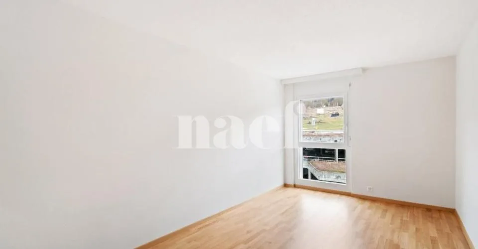 Sur les hauteurs de Neuchâtel, appartement de 4.5 pièces au 4ème étage – Foto 5 von 14