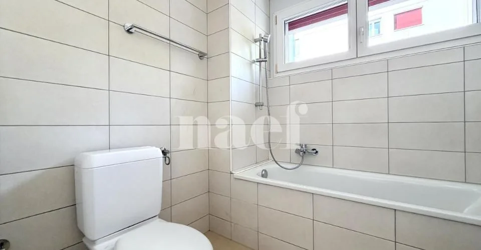 Bel appartement de 4 pièces avec vue dégagée et balcon – Foto 8 von 18