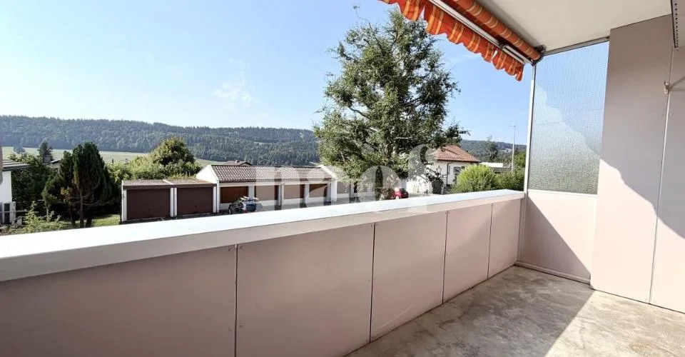 Bel appartement de 4 pièces avec vue dégagée et balcon – Foto 10 von 18