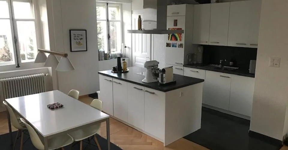 1er loyer net offert! Magnifique appartement lumineux avec cachet de 3 pièces – Foto 2 von 24
