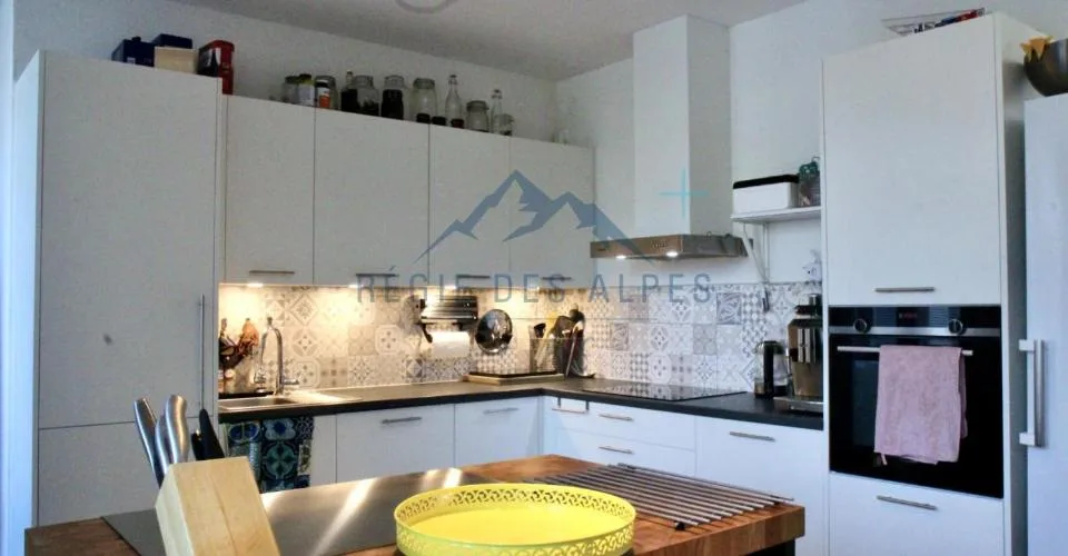 Appartamento moderno di 4.5 locali con terrazza sul fiume a Vallorbe (Lot 7) – foto 3 di 26