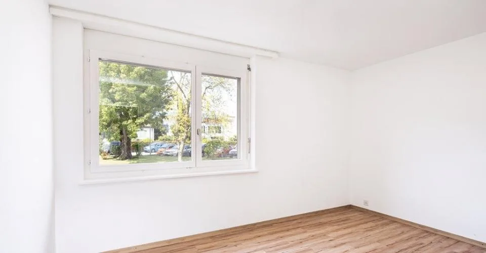 Grand logement offrant beaucoup d'espace et de lumière – foto 14 di 15