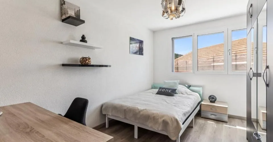Moderne maison mitoyenne au coeur du village – Foto 9 von 24