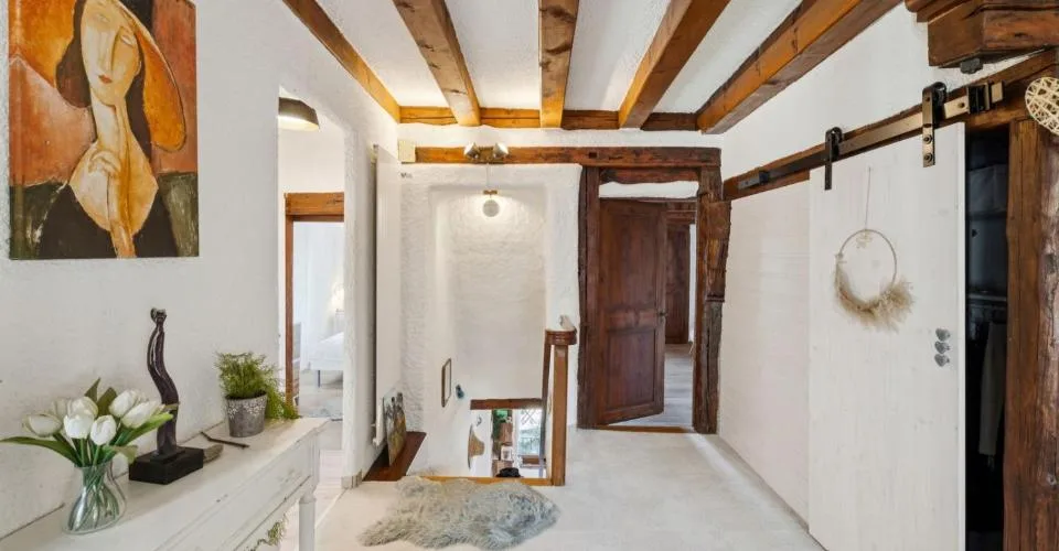 Maison villageoise de caractère située face au lac de Neuchâtel ! – Foto 7 von 26