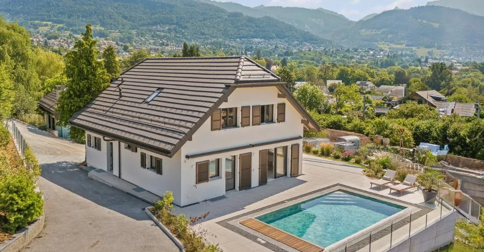 5.5 Zimmer Einfamilienhaus in St-Légier-La Chiésaz – Foto 2 von 31