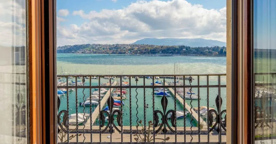 Meraviglioso appartamento di 7.5 locali con vista mozzafiato sul lago - Quai Wilson – foto 10 di 14