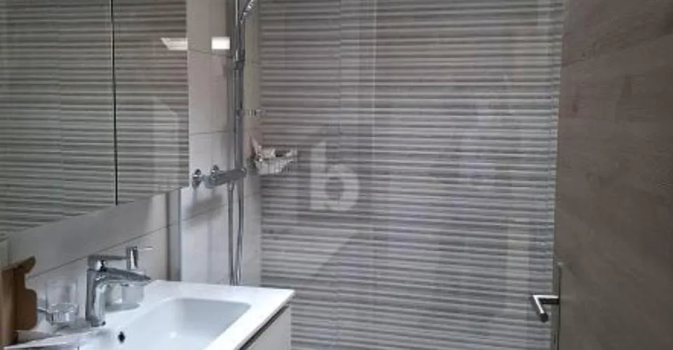 MANSARDA NUOVA, SPaziosa, LUMINOSA E MODERNA