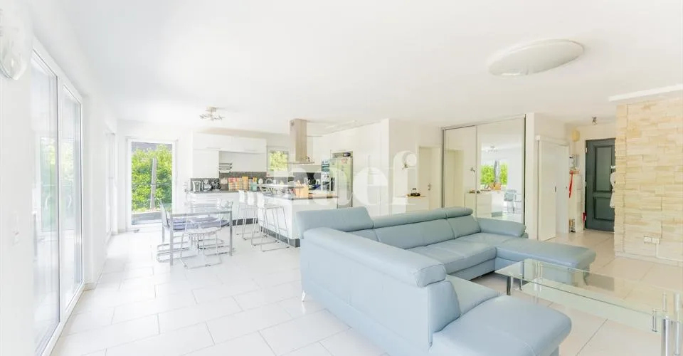 Helles 5.5-Zimmer-Familienhaus mit mehreren Entspannungsbereichen zum Verkauf in Cudrefin – Foto 15 von 22