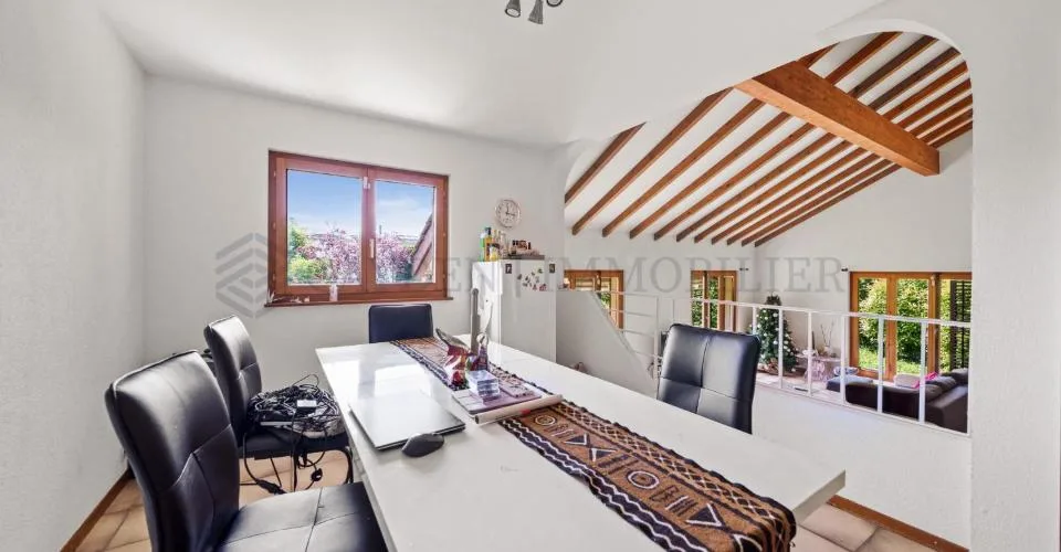 Beautiful 6-bedroom villa, 800 m from the lake! – photo 14 of 18