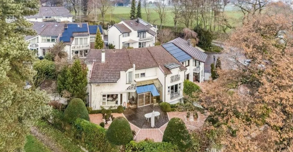 Bella casa a schiera di 10 locali con appartamento in affitto – foto 17 di 18
