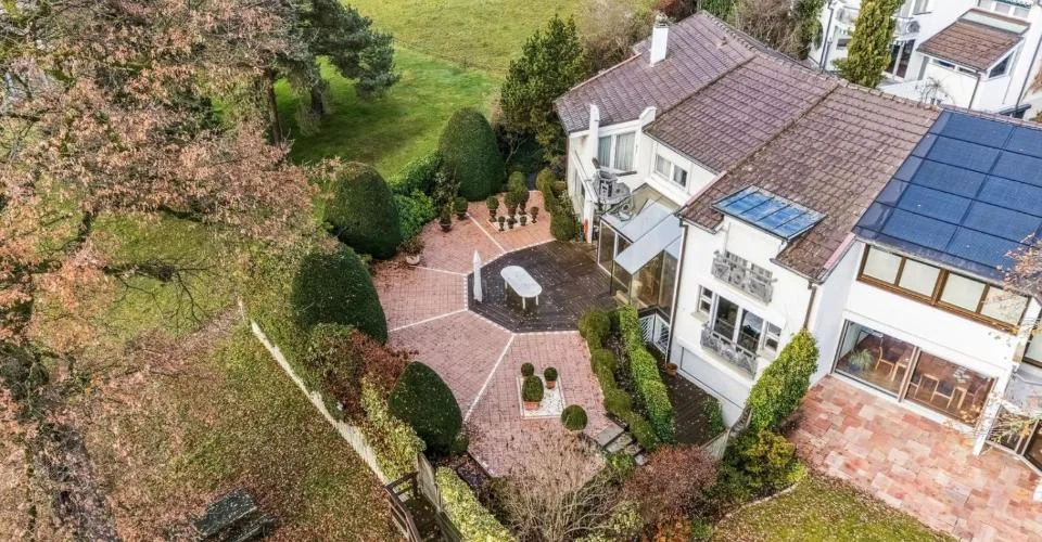 Bella casa a schiera di 10 locali con appartamento in affitto – foto 11 di 18
