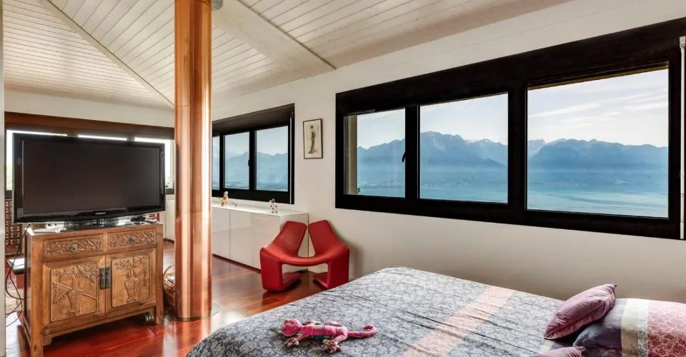 Prächtige moderne Villa mit 180-Grad-Blick auf den See und die Alpen – Foto 23 von 26