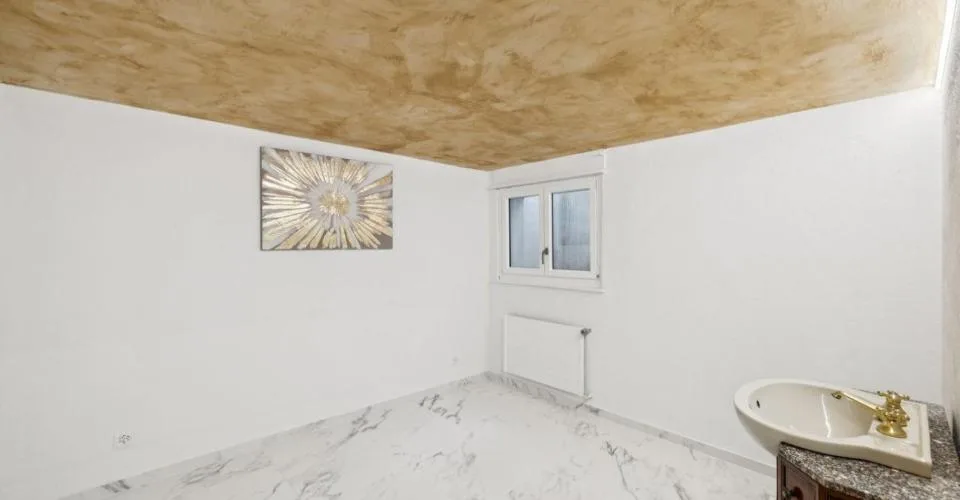 Familienvilla mit Potenzial für die Schaffung einer zweiten Wohnung – Foto 24 von 25