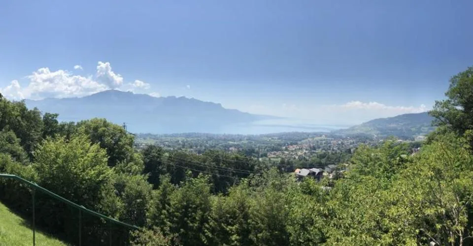 BELLE MAISON INDIVIDUELLE AU CALME AVEC VUE PANORAMIQUE GRANDIOSE SUR LA LAC – Foto 2 von 37