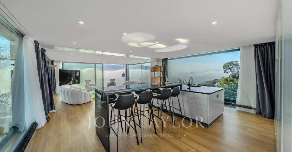 Chef-d'OEuvre au coeur de la Riviera ! Vue à 360, à 10 minutes de Vev – photo 16 sur 25