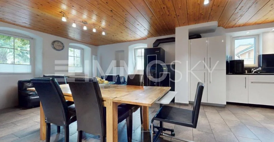 6.5 Zimmer Reihenfamilienhaus in Ursins – Foto 2 von 12