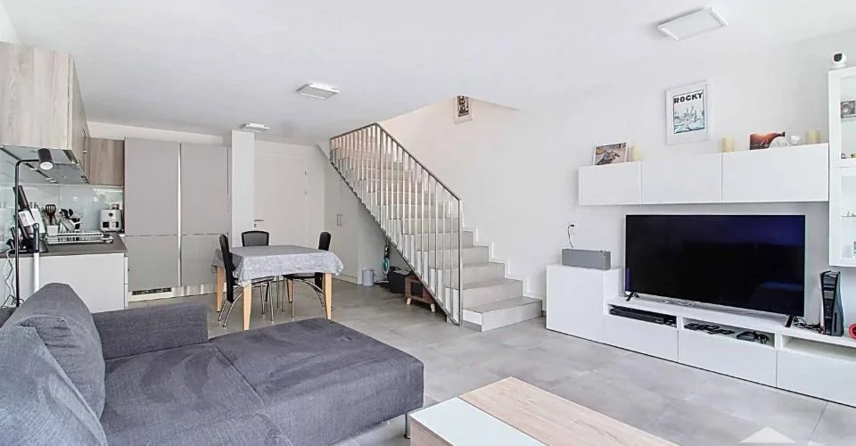 Duplex neuf de 2 pièces en bordure de forêt – foto 2 di 26