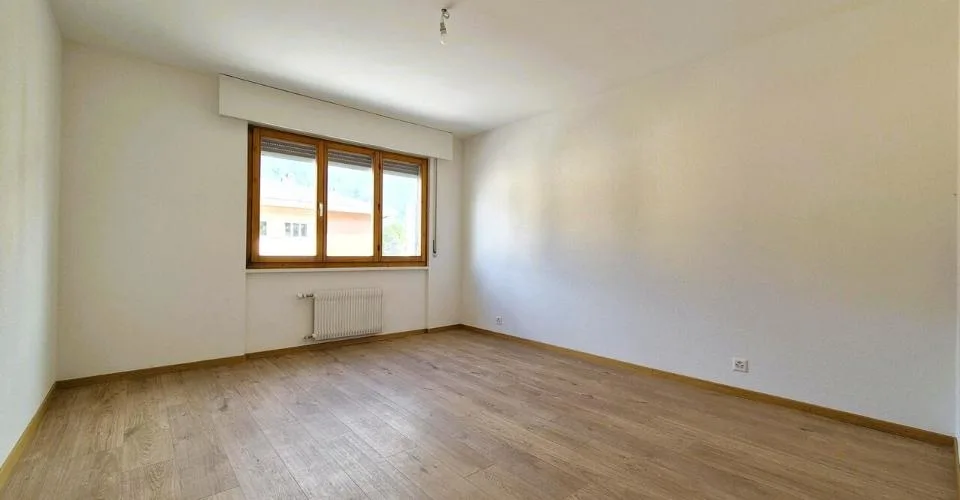 Appartement lumineux de 3,5 pièces rénové au cœur de Noës – photo 3 sur 18