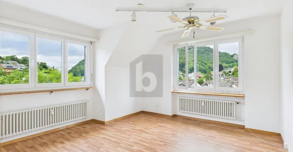 PRAKTISCHER GRUNDRISS MIT BALKON – photo 1 of 22