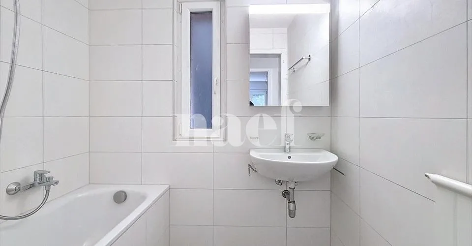 Appartement de 4 pièces entièrement rénové – Foto 2 von 12
