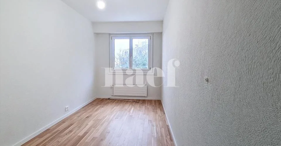 Appartement de 4 pièces entièrement rénové – Foto 6 von 12