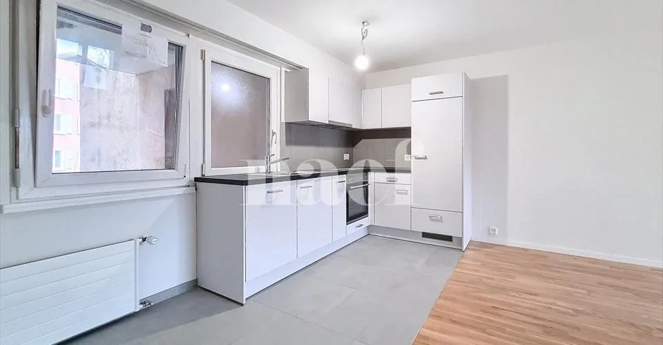 Appartement de 4 pièces entièrement rénové – Foto 4 von 12