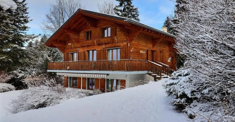 Magnifique chalet dans un écrin de verdure – Foto 2 von 25