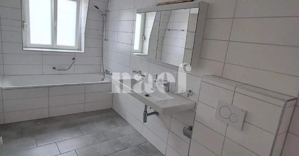 Bel appartement de 3,5 pièces au 4ème étage avec ascenseur – foto 8 di 18