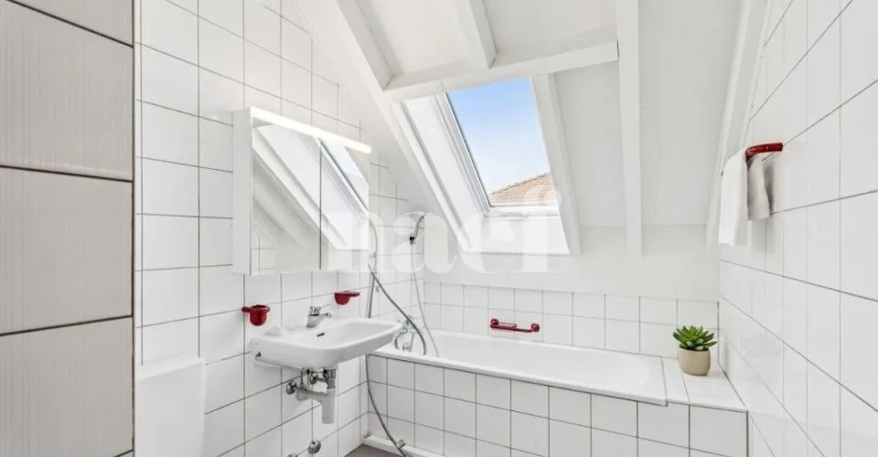 A Couvet, duplex de 160m2 – Foto 9 von 24