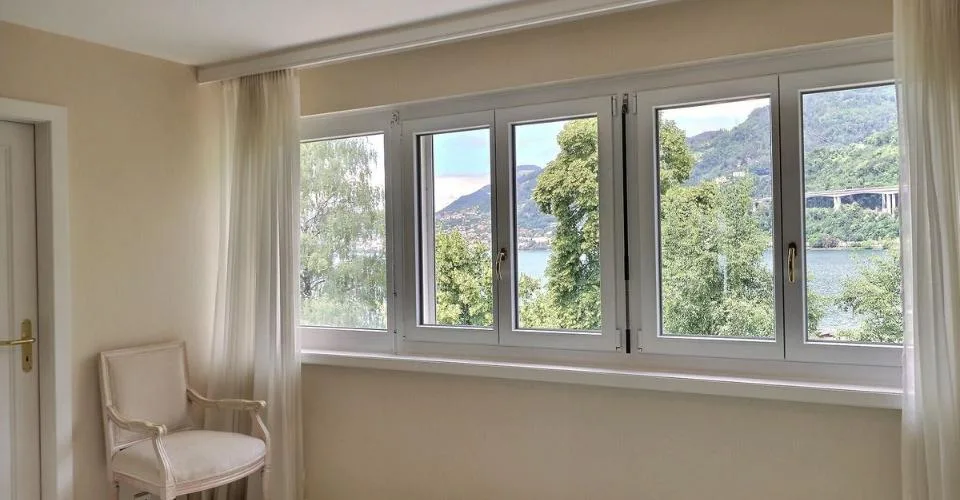 JOLI APPARTEMENT DE 4,5 PIECES AU BORD DU LAC AVEC TRES BELLE VUE PANORAMIQUE – photo 17 sur 24