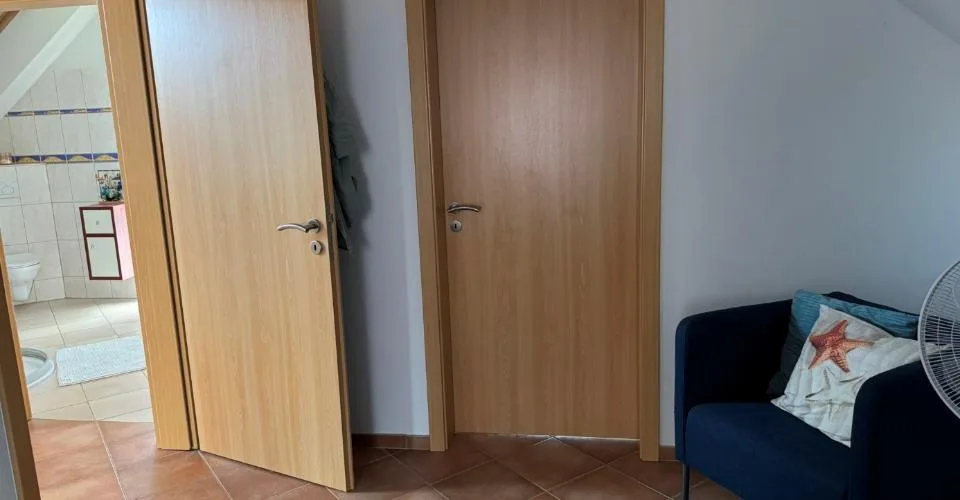 Casa indipendente luminosa e calma a Cudrefin – a due passi dal lago di Neuchâtel. – foto 15 di 42