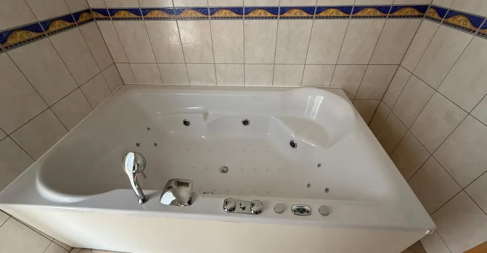 Casa indipendente luminosa e calma a Cudrefin – a due passi dal lago di Neuchâtel. – foto 14 di 42