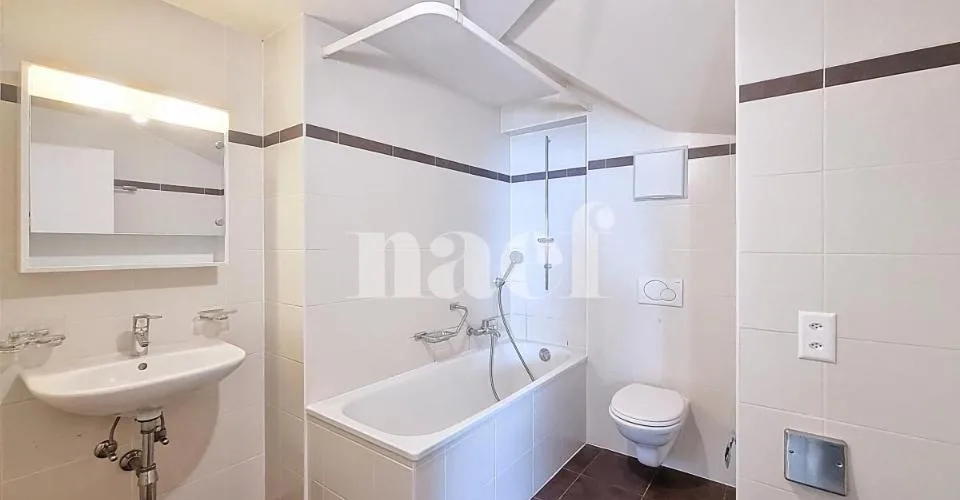 Charmantes 2.5-Zimmer-Dachwohnung – Foto 6 von 24