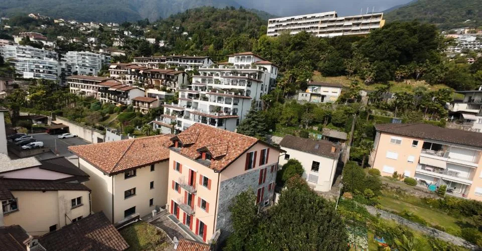 Bâtiment rénové, agencement fonctionnel et haute efficacité énergétique ! – photo 4 sur 16