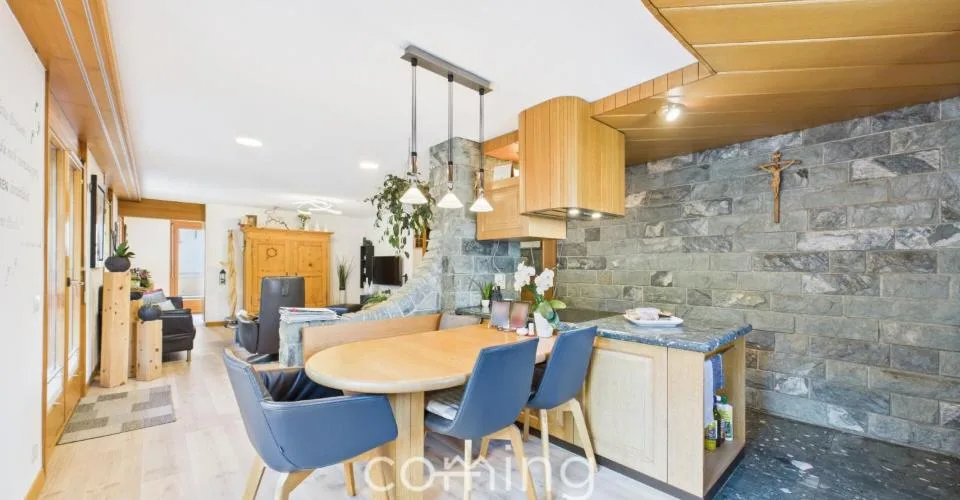 Turtmann - Appartement lumineux de 4.5 pièces avec cuisine ouverte et terrasse, disponible de suite – photo 4 sur 27