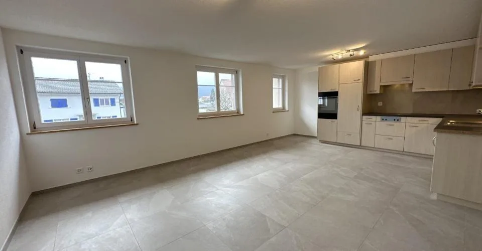 Vollständig renovierte 4,5-Zimmer-Wohnung in Alle – Foto 3 von 26
